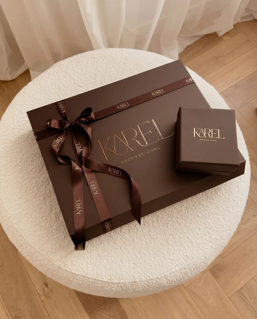 Bundle Karel Signature Straight